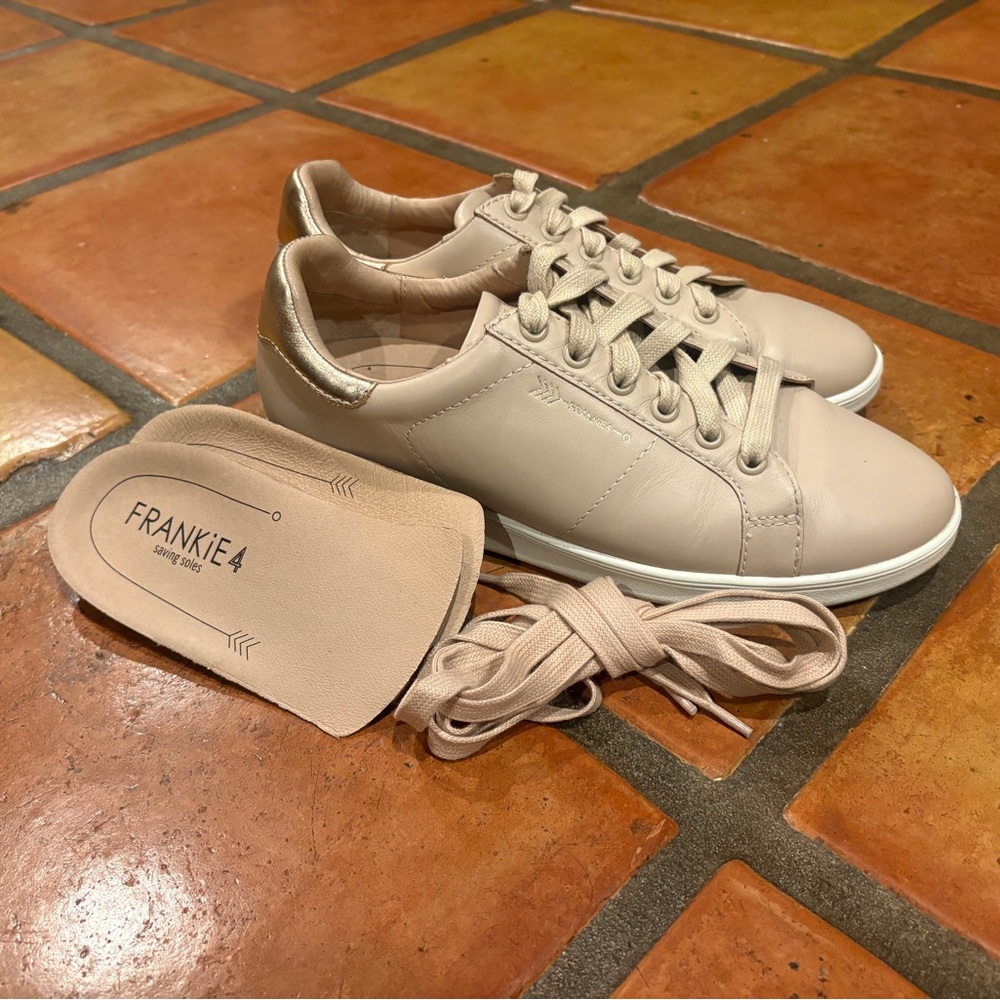 FRANKIE4 Women's Beige Leather Sneakers with Gold Accent